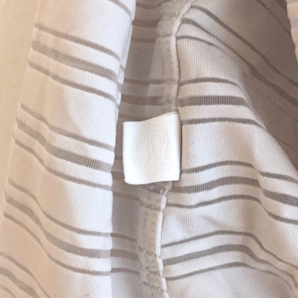 Lululemon Meet Halfway Tank *Striped Light Grey - Picture 5 of 8